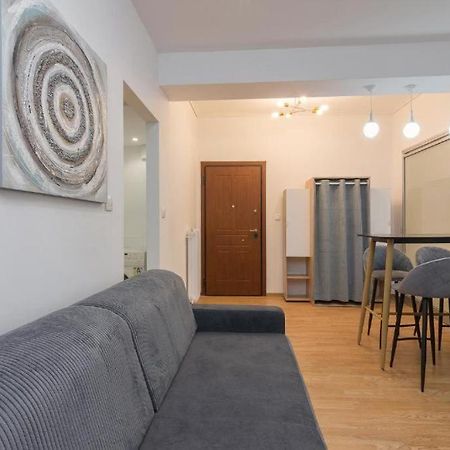 אתונה Fully Renovated 1 Bedroom Condo מראה חיצוני תמונה